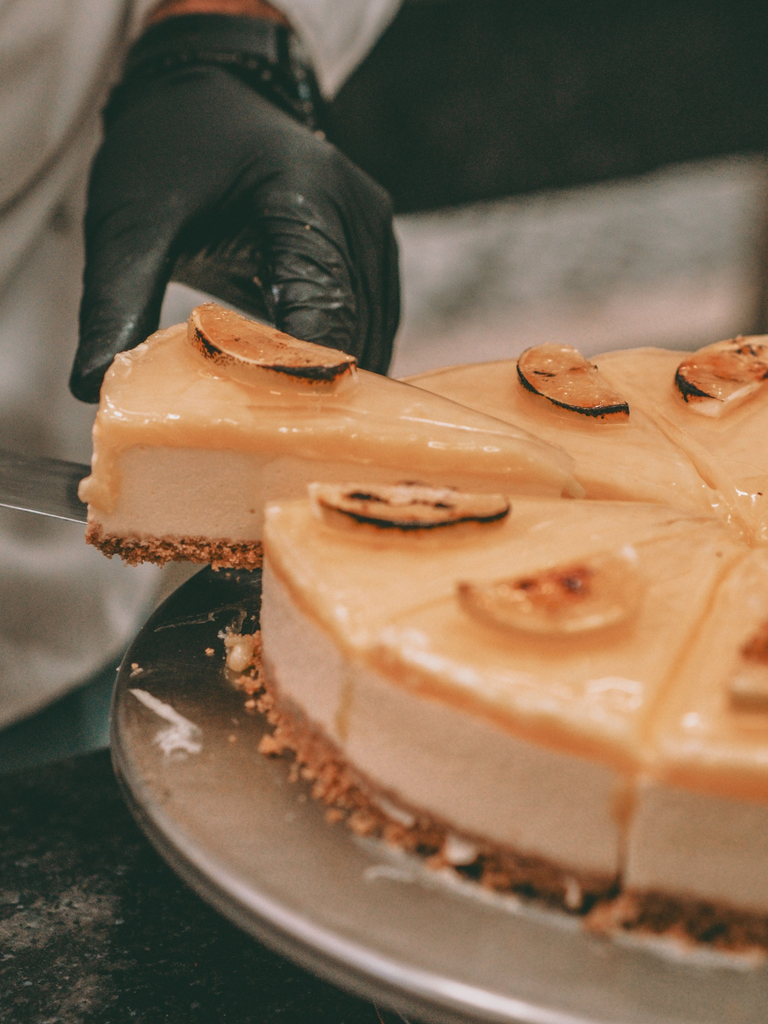 No-Bake Keto Lemon Cheesecake Bites