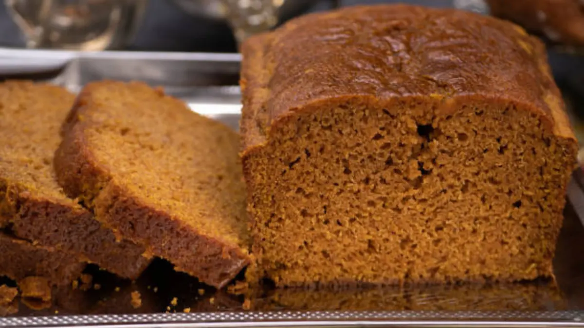 Healthy Date-Sweetened Pumpkin Bread Baked Without Refined Sugar