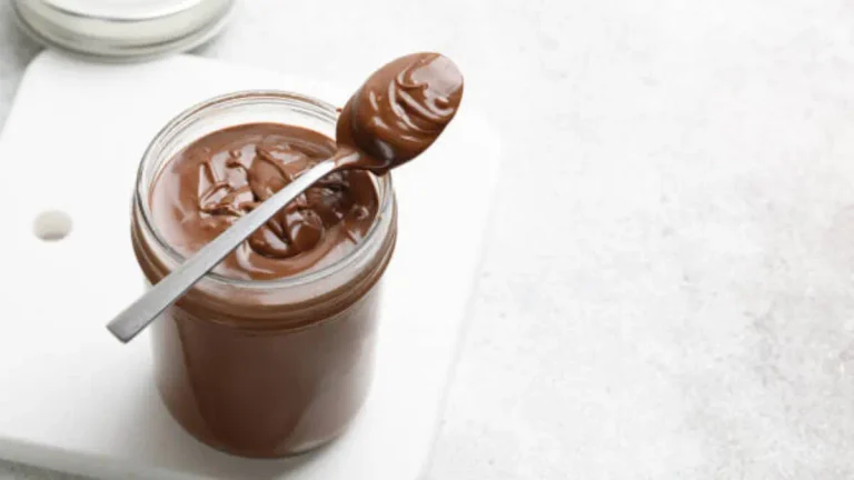 Homemade Date-Sweetened Chocolate Syrup (Refined Sugar-Free)