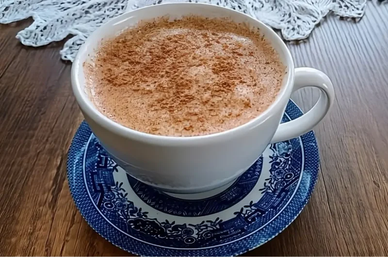 Vanilla Cinnamon Keto Latte Recipe (5-Minute Low Carb)