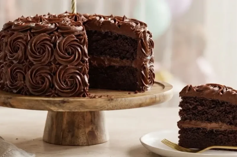 Rich Sugar-Free Chocolate Birthday Cake That's Actually Moist (With Fudge Frosting)